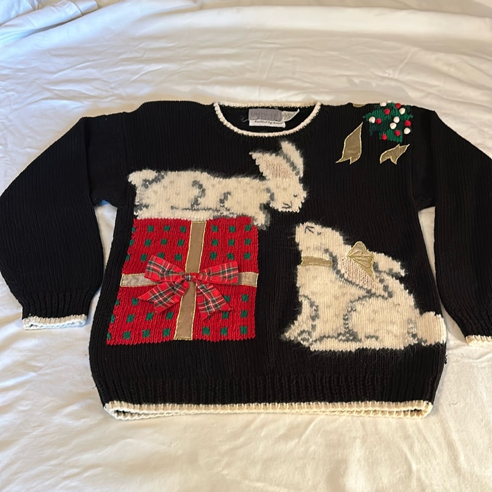 Vintage Lauren Cole Hand Knotted Holiday Sweater.  Size small